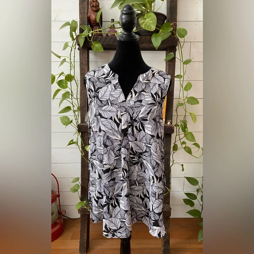 Christopher & Banks: Sleeveless V Neck  Leaf Pattern Blouse